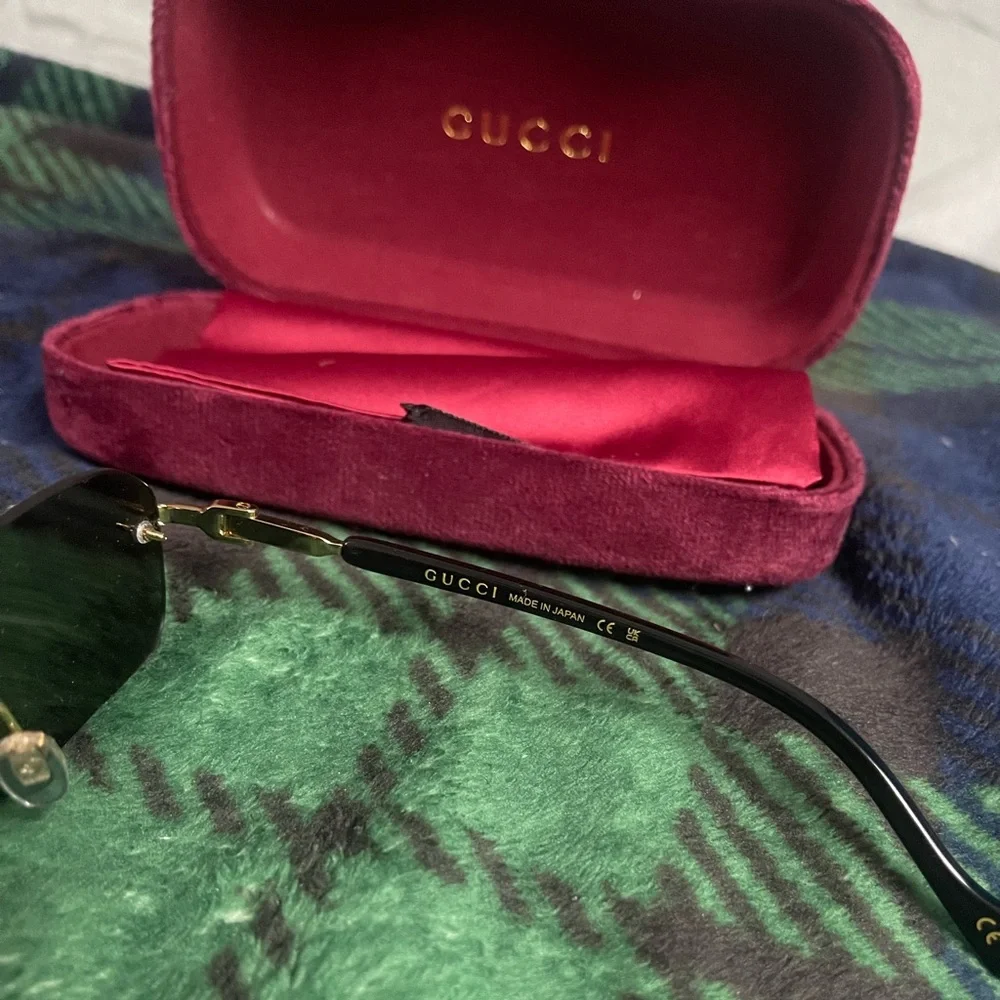 Gucci GG1221S Sunglasses - Picture 4 of 4